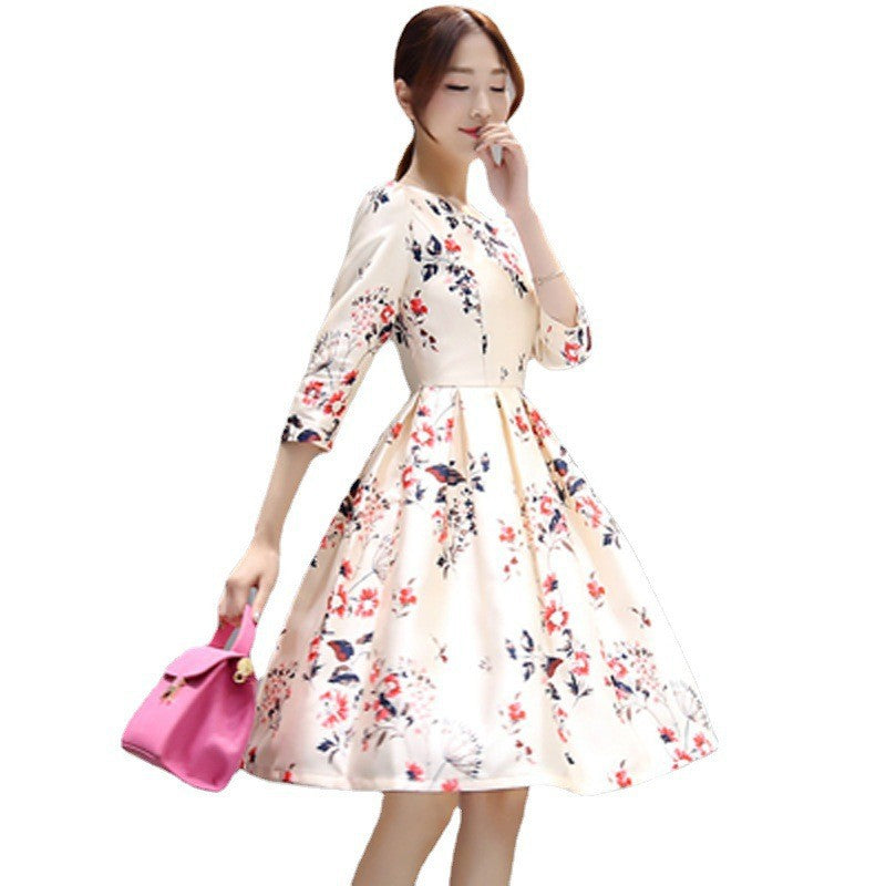 Chic Korean-Style Mid-Length Dress with Three-Quarter SleevesFitted A-Line Silhouette Elegant Layered Base Dress for Women